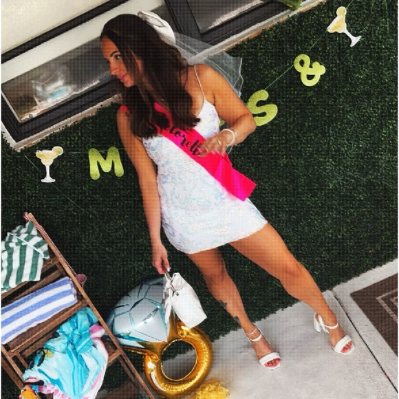 White Iridescent Dress - worn for just a few hours like new - Picture 4 of 5